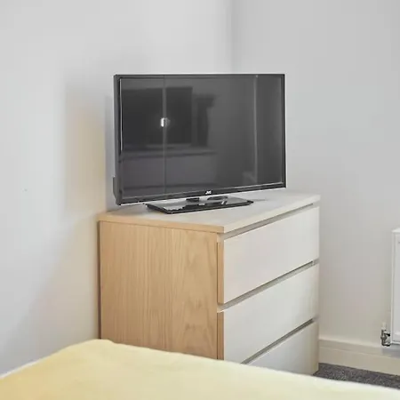 Coastal Lookout Apt 6 *